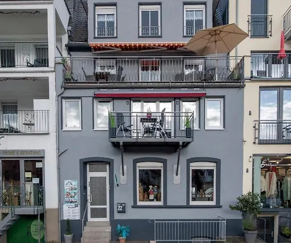 Anton Im Haus Moselwelt 첼 안 데어 모젤