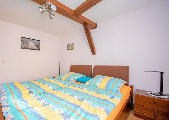 Anton Im Haus Moselwelt * 첼 안 데어 모젤